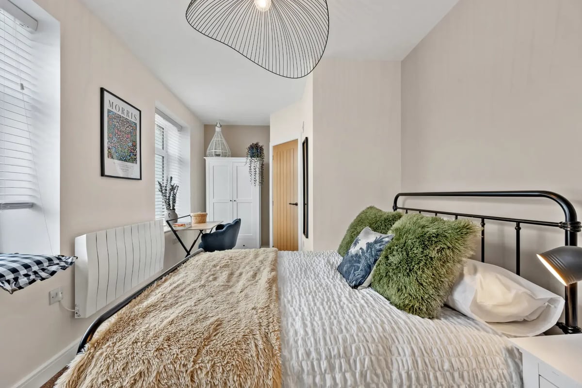 Boutique-homes-bawdlands-room-4b