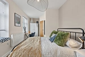 Boutique-homes-bawdlands-room-4b